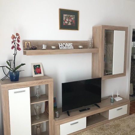 Апартаменты Grig Apartament Бухарест Экстерьер фото