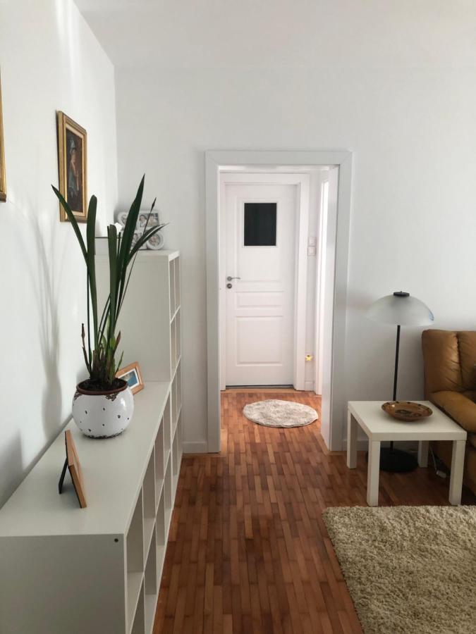 Апартаменты Grig Apartament Бухарест Экстерьер фото